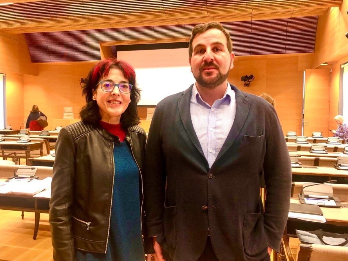 Marisa Saavedra junto a Ismael Cortés